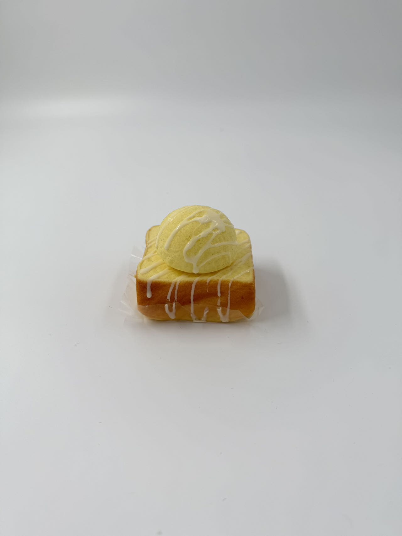 Vanilla ice cream toast squishy toy